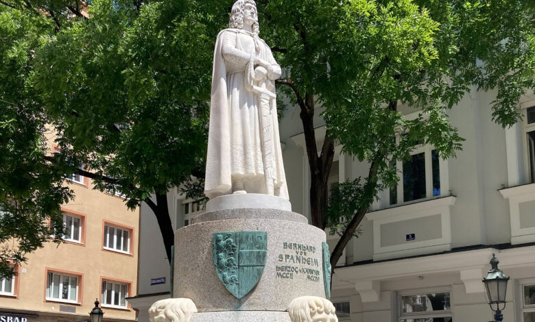 Heute steht der Spanheimer-Brunnen am Dr.-Arthur-Lemisch-Platz in Klagenfurt. © Geschichtsverein/Markus Böhm